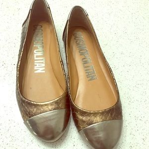 Cosmopolitan Flats **excellent condition**